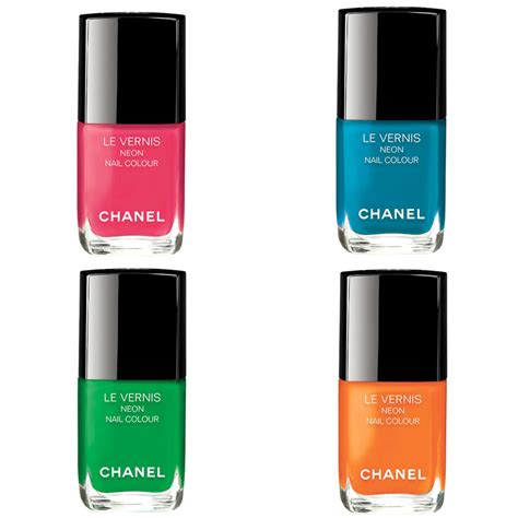 chanel chaine or vernis|Chanel le vernis nail color.